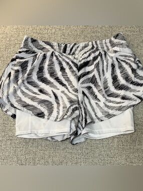 DSG Women’s Zebra-Print Athletic Shorts. Medium. Great pre-owned condition
